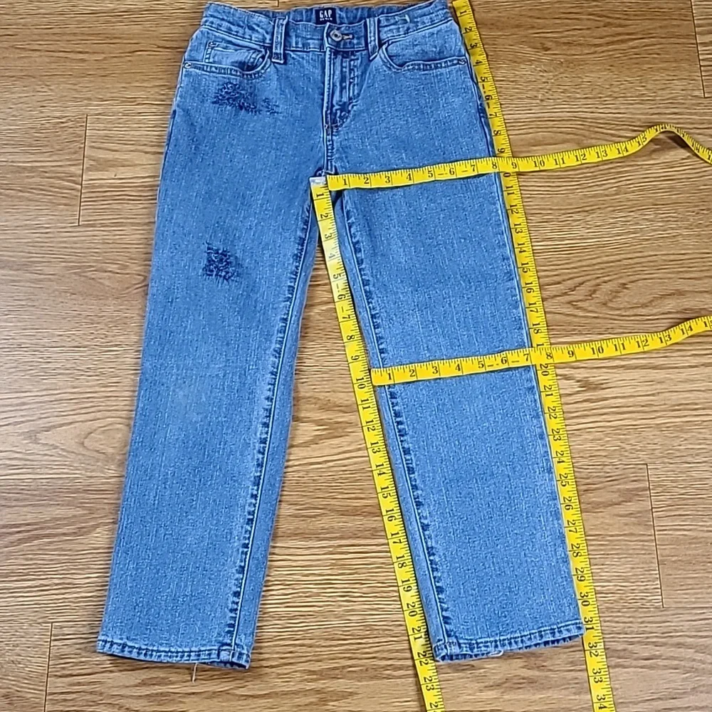 GAP 8x22 GIRLS PRE-OWNED STRECH MEDIUM WASH DISTRESED DENIM BOOT CUT JEANS